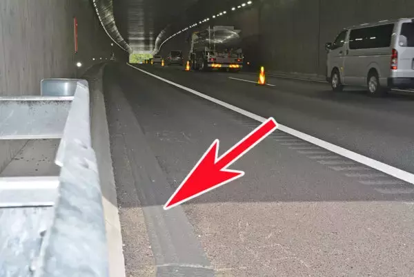 「逆走も落下物も地滑りもわかります」 高速道路会社の夢「リアルタイム全線監視システム」が画期的すぎた！ カメラも電源も不要 カギは“昔からあるケーブル”