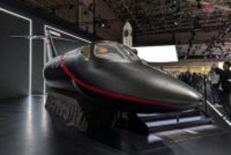 最新型「ホンダジェット」JMS2025に降臨！ 乗ったら思わず「狭っ!?」→実は“クラス最大級”の広さでした