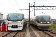 JR特急「最新のグリーン車」は異次元の快適さ 足元がグランクラス並みに広い!? 気兼ねなくリクライニング可能