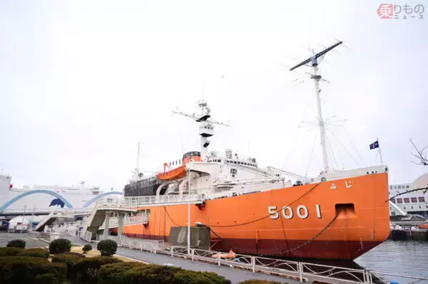 さよなら「海自の南極観測船」60年続いた“伝統の任務”から撤退へ 現行「しらせ」退役も具体的に