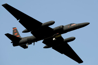 「伝説級」の珍事発生！ 日本上空を飛ぶ「漆黒の偵察機」U-2が“目撃”される 高度も驚愕!!