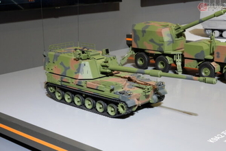 進化が止まらない！「韓国兵器の稼ぎ頭K9自走砲」乗員ゼロの“仰天計画”も 完全ロボット化いったいどうなる？