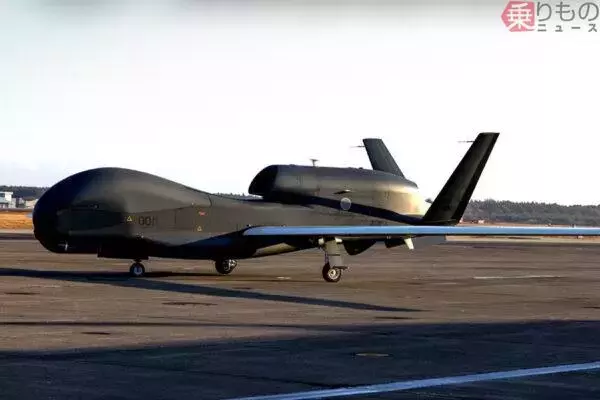 「空自屈指の「秘匿性高すぎ部隊」じつは2026年春に“ひそかな大改編”やってた!? 最新の電子戦機「XEC-2」も近々配備か」の画像
