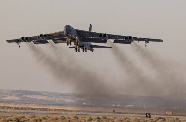 100機では足りない!? 米空軍が次世代ステルス爆撃機「B-21」を大増産したい切実な理由 じつは深刻な課題が