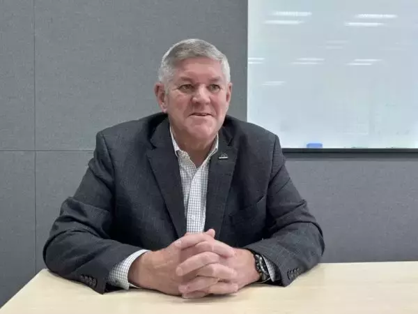 自衛隊の”次期練習機”を最新技術で支援！ 世界屈指の「航空機メンテ企業」トップを独占取材！（前編）