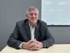 自衛隊の”次期練習機”を最新技術で支援！ 世界屈指の「航空機メンテ企業」トップを独占取材！（前編）