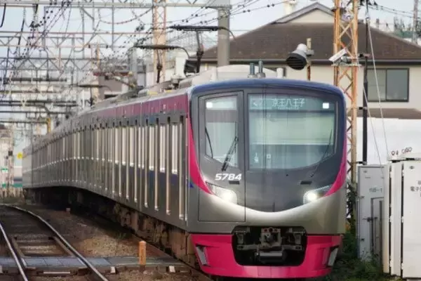 京王線の「必ず座れる列車」が大変化！平日に“高尾山口”まで乗り入れへ ラッシュ時に増発も