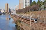 「JR中央線「都心の絶景区間」に挟まる“残念な車窓”のナゼ 水辺から離れる水道橋～飯田橋」の画像1