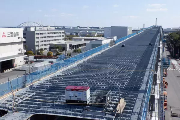 「世界最大級の斜張橋」ついに基礎工事はじまる 阪高湾岸線が「海を渡る区間」 海底から塔の上まで300m近くに!?