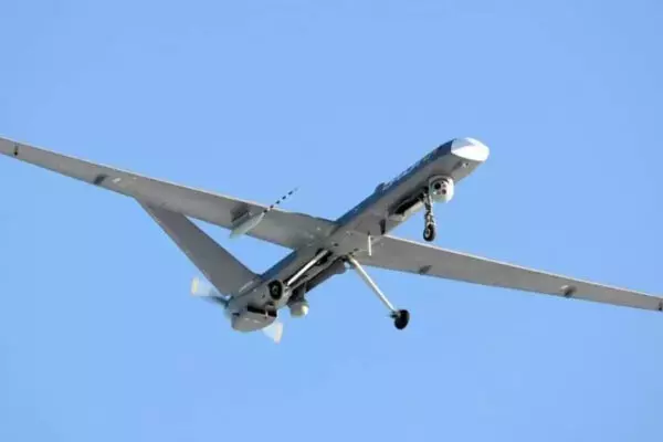 ロシア軍の“黒海の監視者”UAV「オリオン」が駐機場で木っ端みじんに！ 2機を一気に攻撃