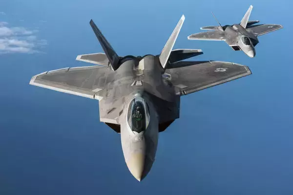「米の次世代戦闘機「F-47」なぜいま発表？ 「既存機じゃ中国に勝てない」が“表向きの理由”か 真の意図を読み取る」の画像