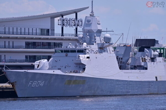 台湾海峡を抜け東京へ！ オランダ海軍の強力フリゲート「デ・ロイテル」が日本初寄港で示した“覚悟”