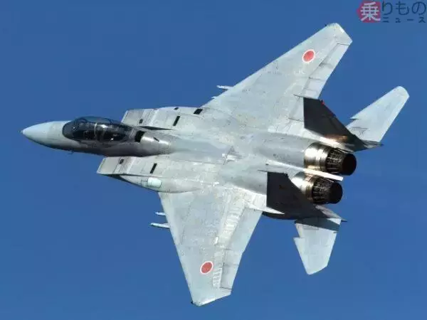 飛行機の燃料どこに入ってる？ すべて「胴体」じゃ飛べなくなる!? 使う“順番”にも隠された緻密な計算とは