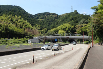 「峠の向こうも同じ“道の駅”です」市すら違う!? 珍奇「3つで一つの道の駅」攻略法 超人気おでんはどこで食える？