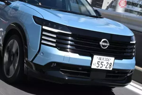 「あのSUVに似ている…！」 新型キックス“40歳代にぶっ刺さる”戦略にヒット車の面影 ライバルの弱点を徹底的に突いてきた!? 試乗で実感