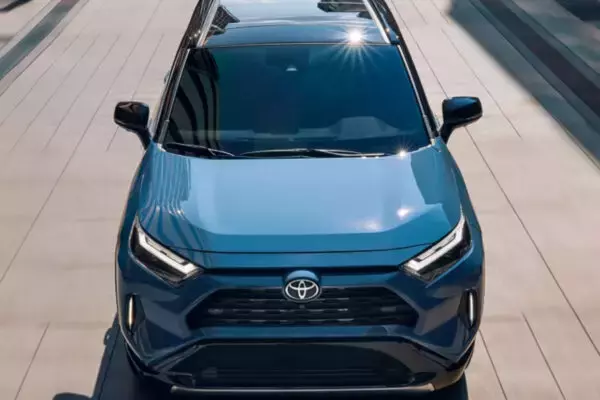 「日本政府が導入するアメリカの「国民車」とは？ 「使う職員がかわいそう」 関税交渉の“ややこしい条件”がコレか」の画像