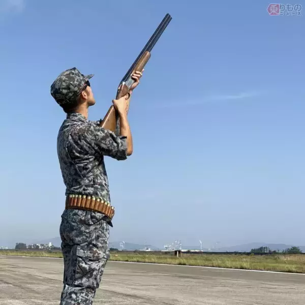 バードストライク発生数「1日4.6件」！ 対策はハイテクとアナログの合わせ技 “エンジンに鶏肉撃ち込む試験”まで