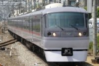 西武新宿線の特急が大変化！「新たな車両」に置き換えへ  有料着席サービスを刷新 今後どうなる