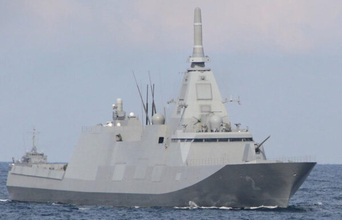 海自の最新ステルス護衛艦 実力をアピール！ NZ海軍の“次期主力艦”候補がウェリントンに入港