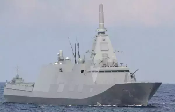 海自の最新ステルス護衛艦 実力をアピール！ NZ海軍の“次期主力艦”候補がウェリントンに入港