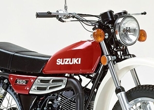 スズキ・ハスラー←「そりゃバイクだろ!!」って人が一定数いる、これだけの理由 スズキにとって超大切な名前!?