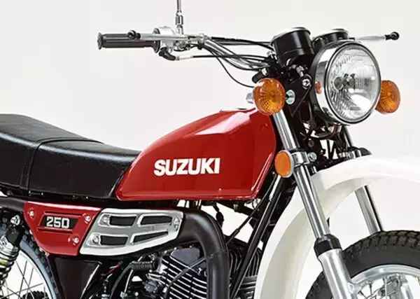 スズキ・ハスラー←「そりゃバイクだろ!!」って人が一定数いる、これだけの理由 スズキにとって超大切な名前!?