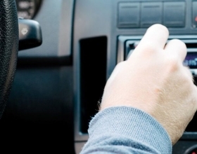 「デコ助」「カンカン」「ワシントン・チャーリー」…トラックドライバーの“専門用語”いろいろ どんな意味？