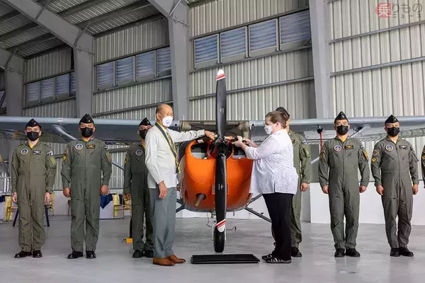 アメリカ政府 フィリピンに軍用セスナ「スカイラーク」4機引き渡し 年内にはヘリも