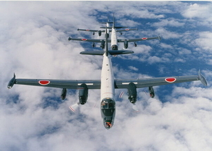 真下まで丸見え！ 対潜哨戒機の機首に設けられた総ガラス張りの“特等席”とは