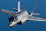 「空自のF-35B戦闘機が「はしけ」から発着？ 驚愕の調査研究が前進か  防衛装備庁が造船会社と契約」の画像1