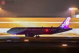 「国内LCC初導入 ピーチ新型機「A320neo」 いつ＆どこでデビュー？ 違いは？ 初号機到着」の画像1