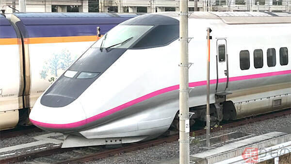 さらば 初代こまちカラー 定期運用廃止の元 秋田新幹線e3系 今後どうなる 年11月10日 エキサイトニュース