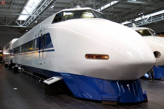 100系新幹線の「鼻」取れる！ ライトも営業時と同じ照度に 「リニア・鉄道館」冬企画
