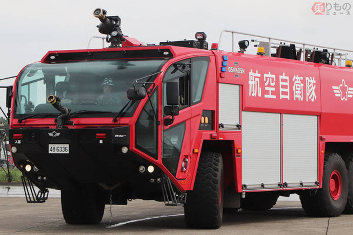 1秒でも早く鎮火せよ 1万lの水槽付き 戦車よりデカい ストライカー 救難消防車 年12月4日 エキサイトニュース 2 3