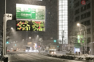 ピンとこない「首都高と雪」だから恐ろしい 雪に弱い首都高 関係者の危機感