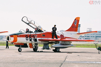 日本初の実用ジェット機「T-1」のスゴさ YS-11の先輩 米英ソ＋旧軍機の技術で豪州も注目