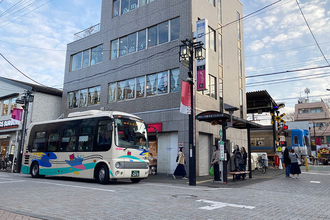 激セマ道くねくね道 人混みを行く！ 東京「小型バス大活躍な路線」5選