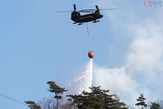 山火事対応に各地からヘリ集結 続く「空から散水」 防災ヘリと自衛隊ヘリ連携プレー