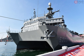 海自 音響測定艦「あき」就役 異形のレア艦種 約30年ぶりの誕生