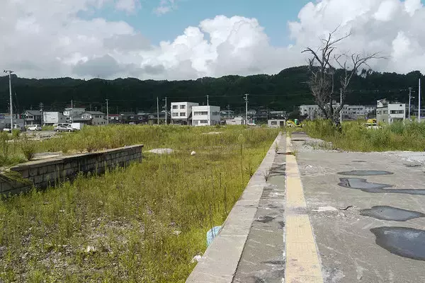 「三陸の鉄道「早々バスに」「8年かけ鉄道で復旧」なぜ分かれた？ それぞれの軌跡と課題」の画像