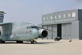 輸送機にもあるスクランブル 空自C-2輸送機の新型コロナウイルス患者搬送訓練に密着
