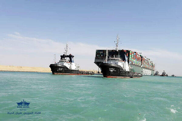 スエズ運河 航行再開 座礁した大型コンテナ船の離礁に成功 21年3月30日 エキサイトニュース