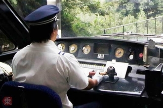 電車の運転席から聞こえてくる「プー」 何の音？ 反応できなかったら緊急停止
