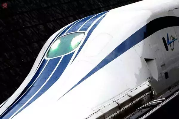 リニア中央新幹線で毎日はどう変わる？ どんな未来になる？ いろんな人に聞いてみた