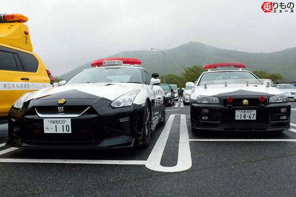 恐ろしい それとも神々しい 東北道に栃木と埼玉の Gt R パトカーが集結 21年4月17日 エキサイトニュース