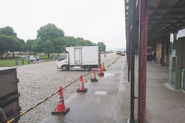 開業した横浜のロープウェー 眼下に続く「廃線跡」は何？ 近代史を牽引した鉄路