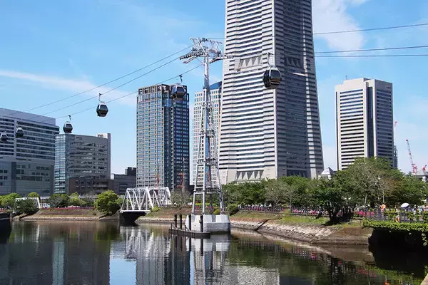 開業した横浜のロープウェー 眼下に続く「廃線跡」は何？ 近代史を牽引した鉄路