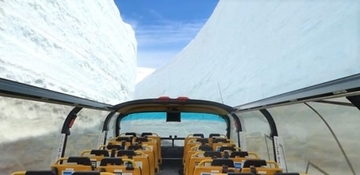 立山黒部アルペンルートを「屋根なし2階建てバス」で5月中運行 「雪の大谷」も大迫力
