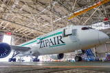 「LCCでも「全機抗菌コーティング済旅客機」で運航へ JAL傘下LCC「ZIPAIR」 作業の様子」の画像1