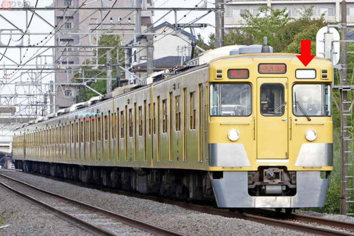 西武鉄道の 2000系 前面には列車種別表示器と行先表示器 もうひとつはナニ 2021年6月4日 エキサイトニュース